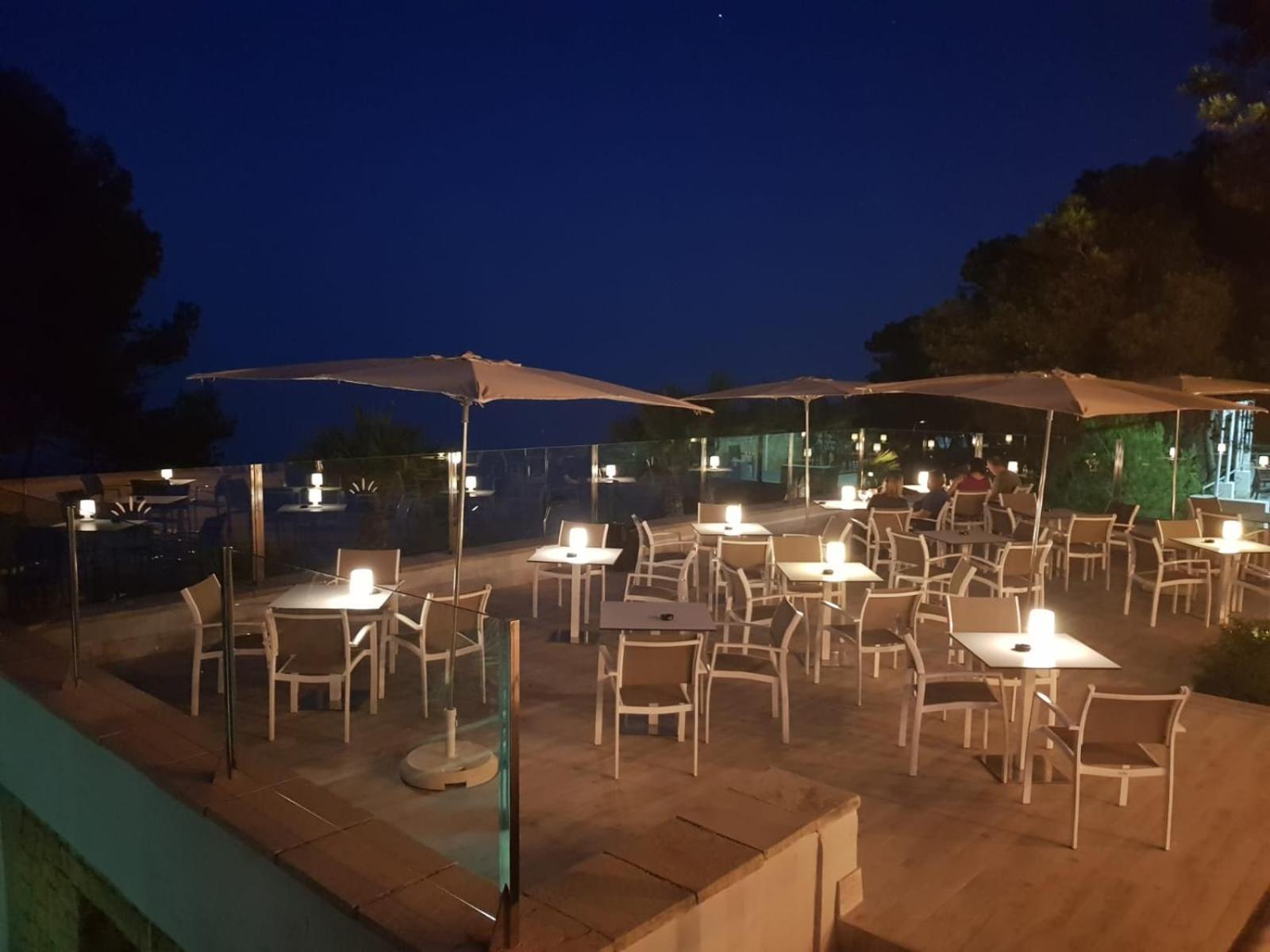 Camping Estival Torre De La Mora Тамарит Экстерьер фото