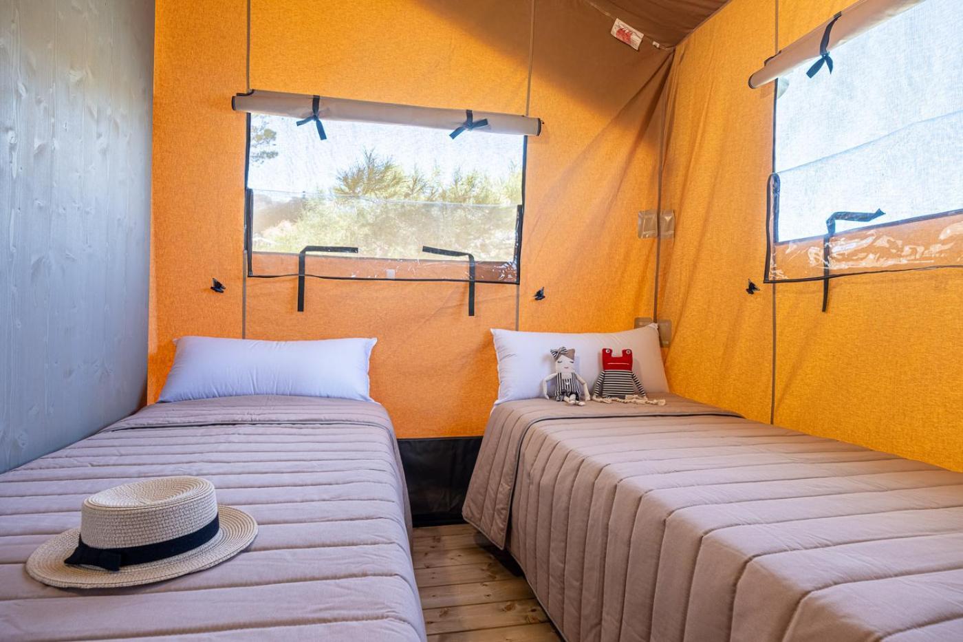 Camping Estival Torre De La Mora Тамарит Экстерьер фото