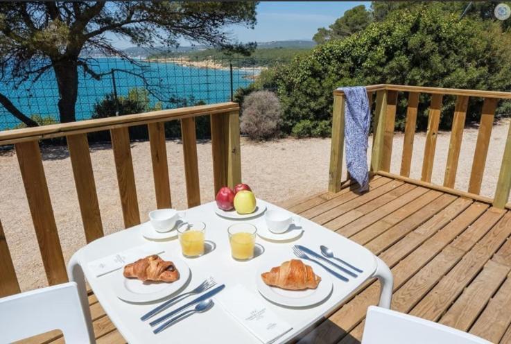 Camping Estival Torre De La Mora Тамарит Экстерьер фото
