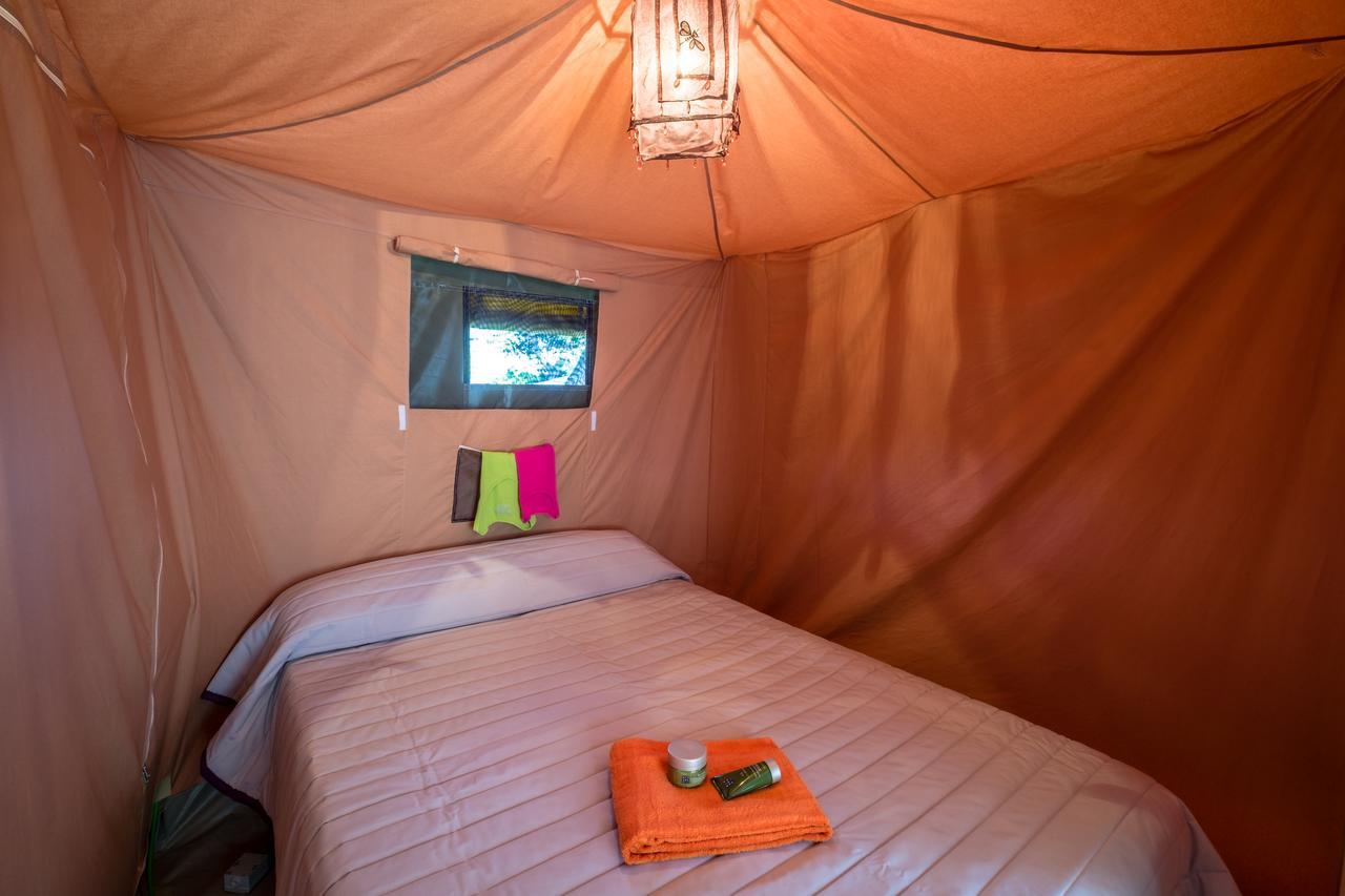 Camping Estival Torre De La Mora Тамарит Экстерьер фото