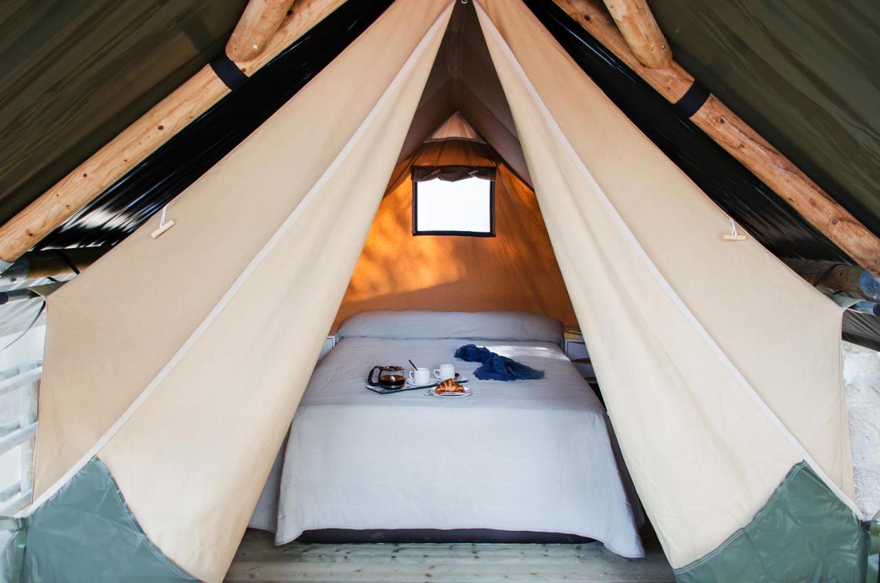 Camping Estival Torre De La Mora Тамарит Экстерьер фото